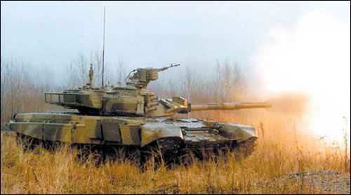 T-90S firing the 125mm main gun.